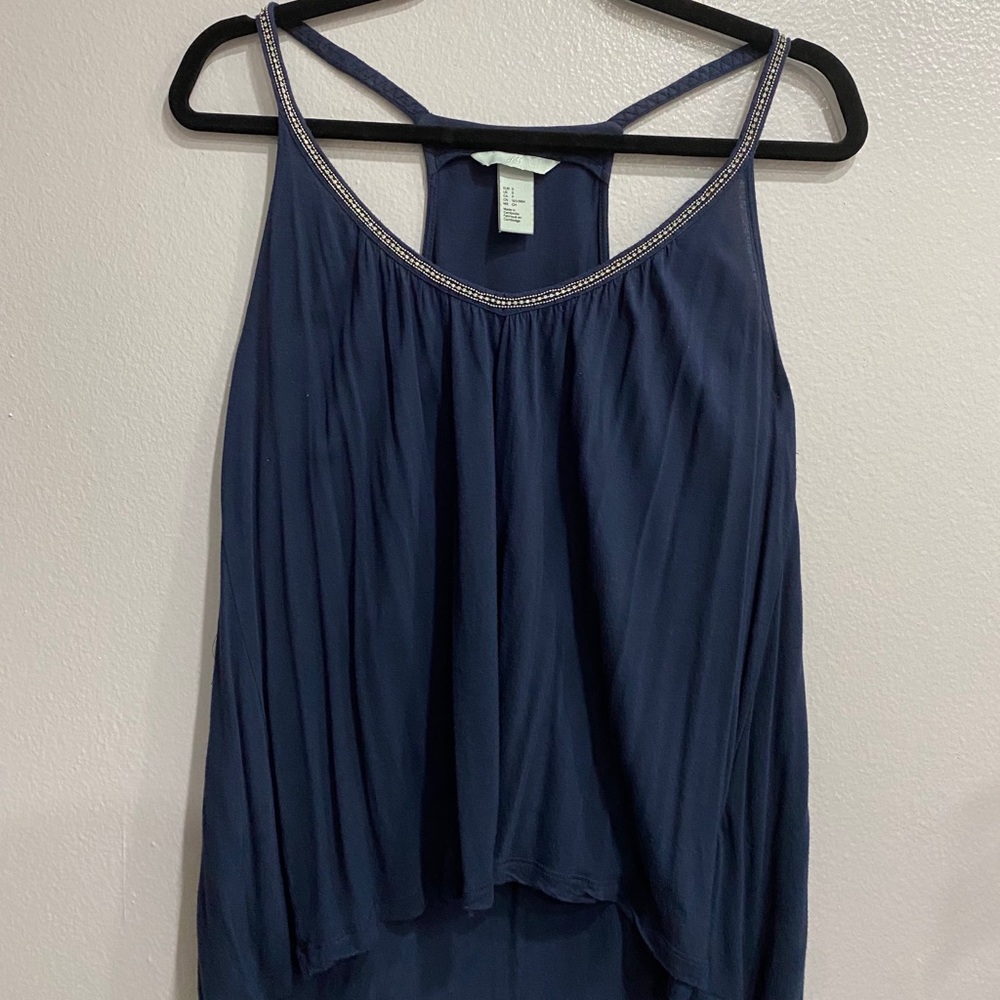 blue flowy blouse with cute details